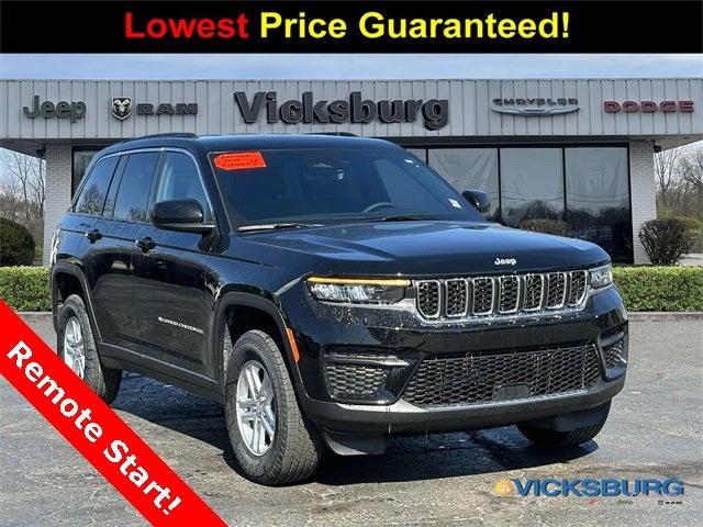 2025 Jeep Grand Cherokee GRAND CHEROKEE LAREDO 4X4
