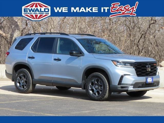 2023 Honda Pilot AWD TrailSport