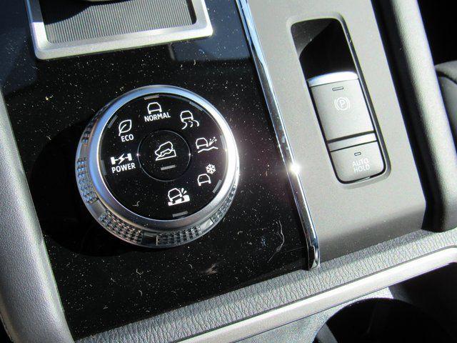2025 Mitsubishi Outlander PHEV SE S-AWC