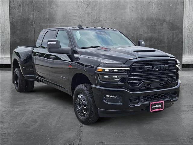 2025 RAM Ram 3500 RAM 3500 LARAMIE MEGA CAB 4X4 64 BOX