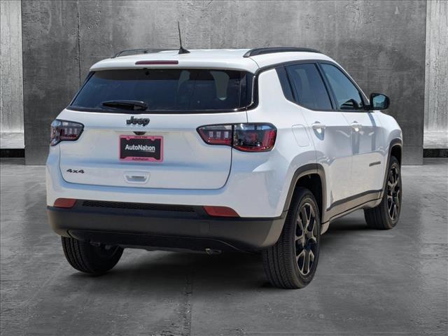 2025 Jeep Compass COMPASS LATITUDE 4X4