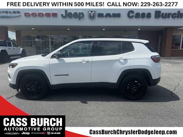 2025 Jeep Compass COMPASS LATITUDE 4X4