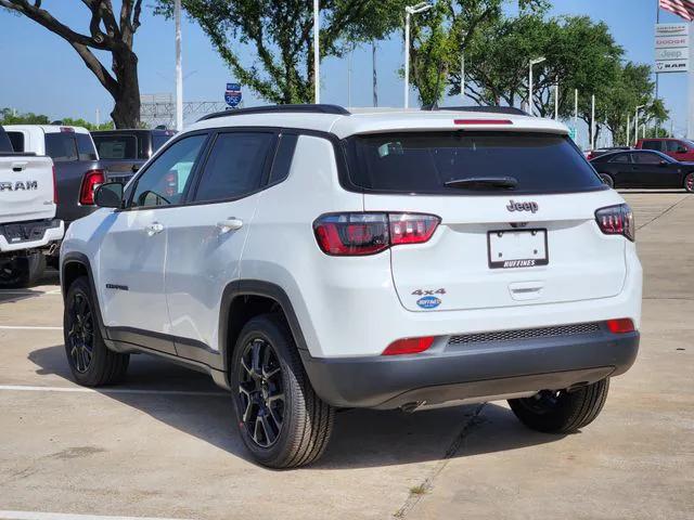 2025 Jeep Compass COMPASS LATITUDE 4X4