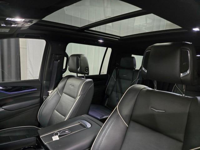 2023 Cadillac Escalade ESV 4WD Sport