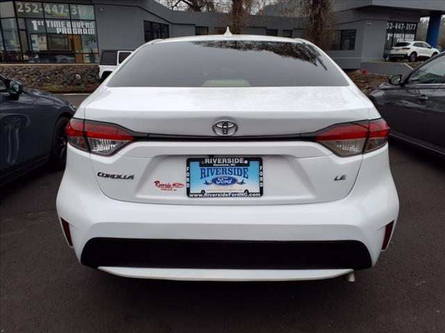 2022 Toyota Corolla LE