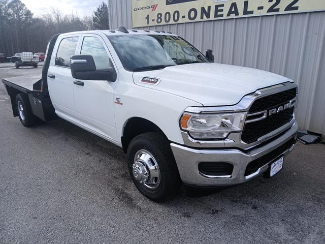 2024 RAM Ram 3500 Chassis Cab RAM 3500 TRADESMAN CREW CAB CHASSIS 4X4 60 CA