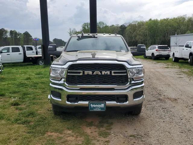 2024 RAM Ram 3500 Chassis Cab RAM 3500 TRADESMAN CREW CAB CHASSIS 4X4 60 CA