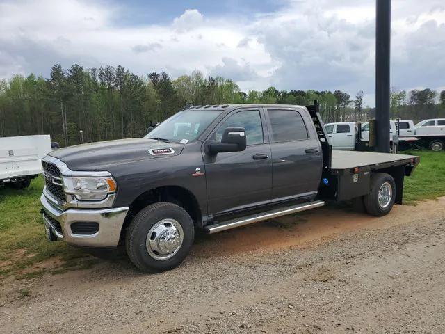 2024 RAM Ram 3500 Chassis Cab RAM 3500 TRADESMAN CREW CAB CHASSIS 4X4 60 CA