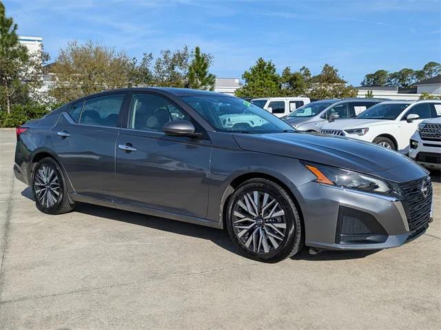 2023 Nissan Altima SV FWD