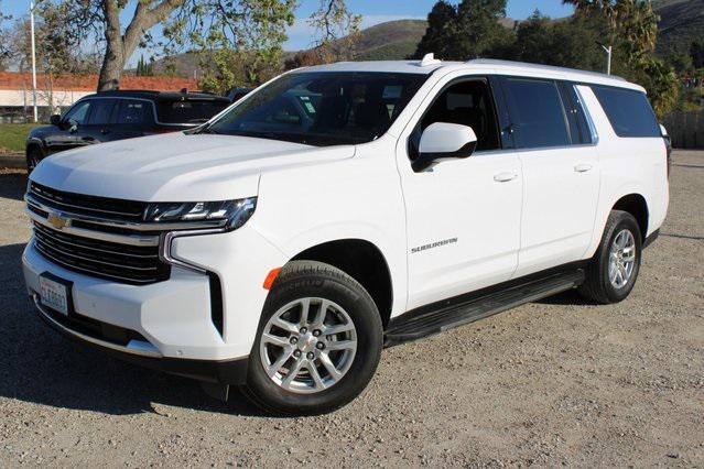 2024 Chevrolet Suburban 4WD LT