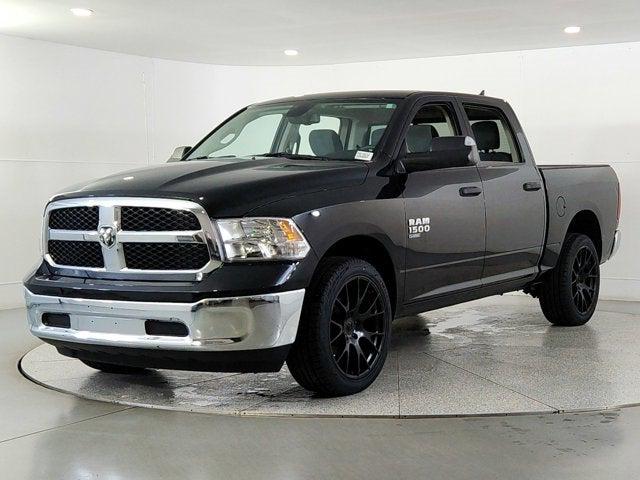2023 RAM 1500 Classic SLT Crew Cab 4x4 57 Box