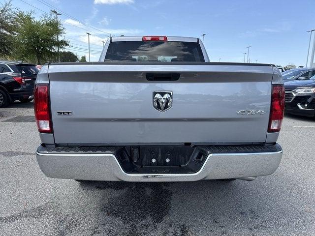 2022 RAM 1500 Classic SLT Crew Cab 4x4 57 Box