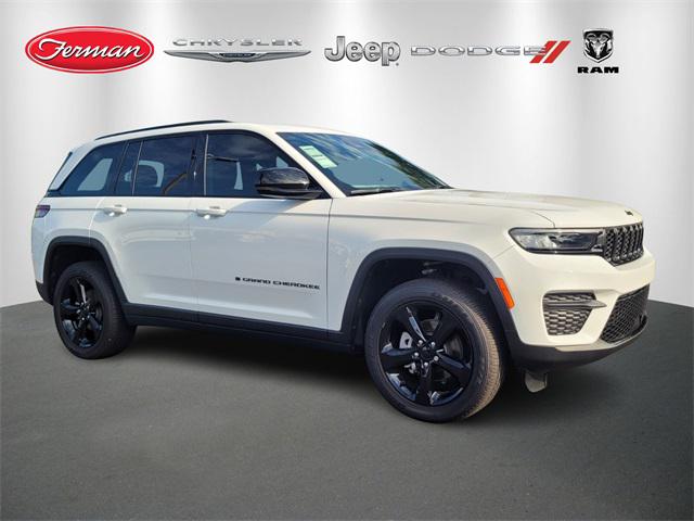 2025 Jeep Grand Cherokee GRAND CHEROKEE ALTITUDE 4X4