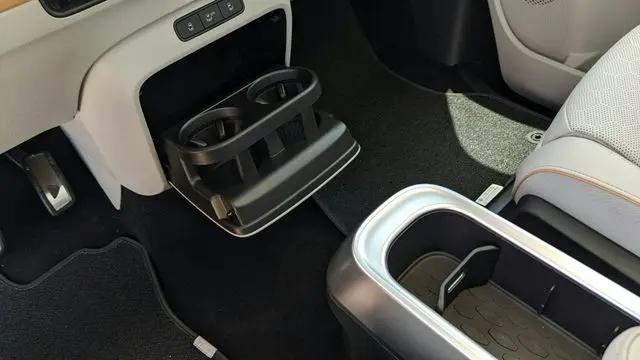 2025 Volkswagen ID. Buzz 1st Edition with 4MOTION