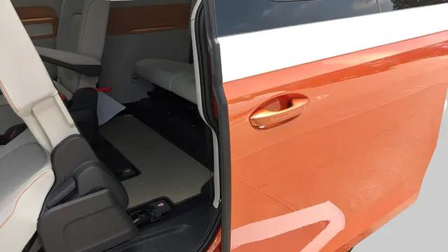 2025 Volkswagen ID. Buzz 1st Edition with 4MOTION