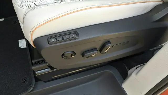 2025 Volkswagen ID. Buzz 1st Edition with 4MOTION