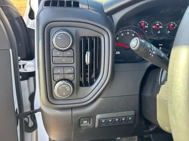 2025 Chevrolet Silverado 2500HD 4WD Double Cab Long Bed Work Truck