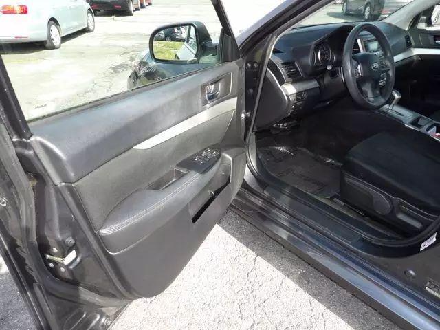 2013 Subaru Legacy 2.5i
