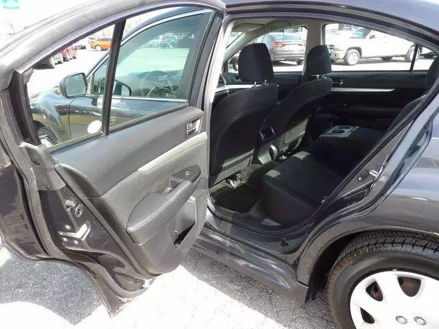 2013 Subaru Legacy 2.5i
