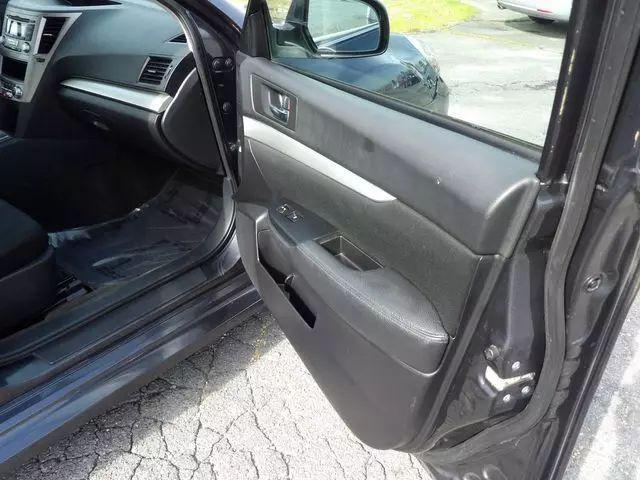 2013 Subaru Legacy 2.5i