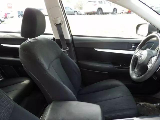 2013 Subaru Legacy 2.5i