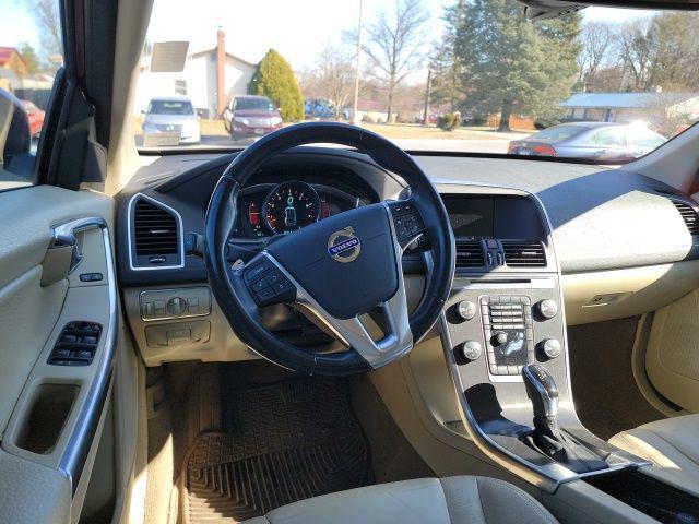 2014 Volvo XC60 Unknown