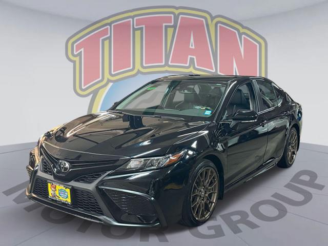 2023 Toyota Camry SE AWD [16]