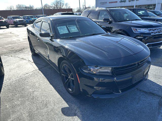 2017 Dodge Charger SXT RWD
