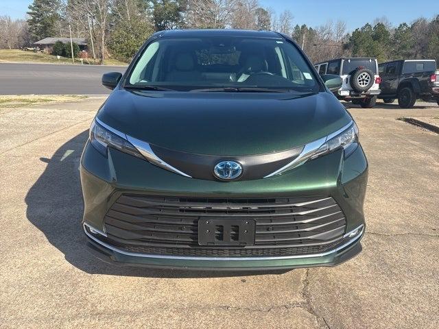 2021 Toyota Sienna XLE