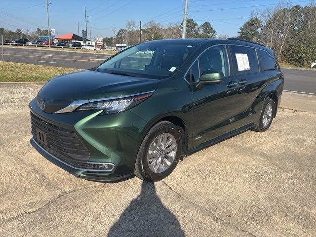 2021 Toyota Sienna XLE