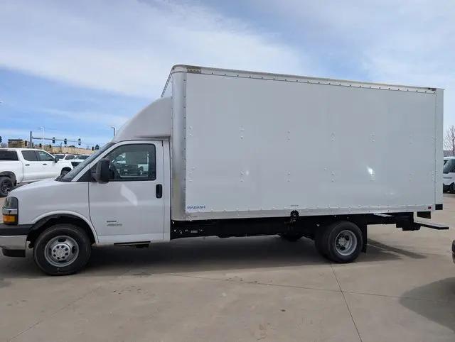 2024 Chevrolet Express Cutaway 4500 Van