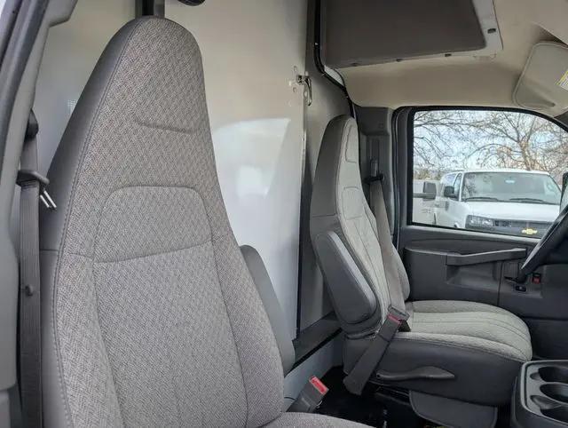 2024 Chevrolet Express Cutaway 4500 Van