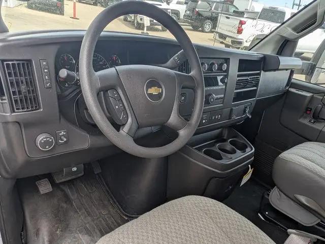 2024 Chevrolet Express Cutaway 4500 Van