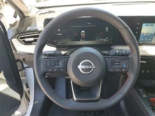 2025 Nissan Kicks SR FWD