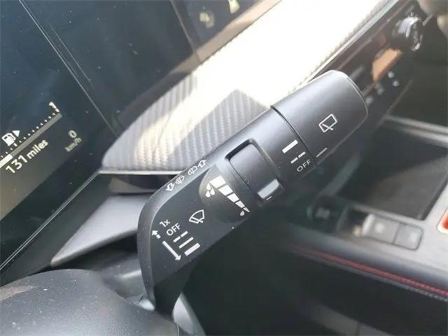 2025 Nissan Kicks SR FWD