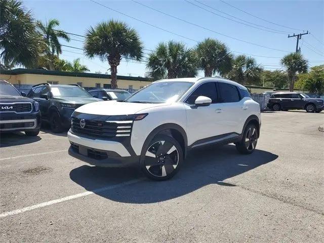 2025 Nissan Kicks SR FWD