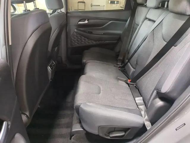 2021 Hyundai Santa Fe SE