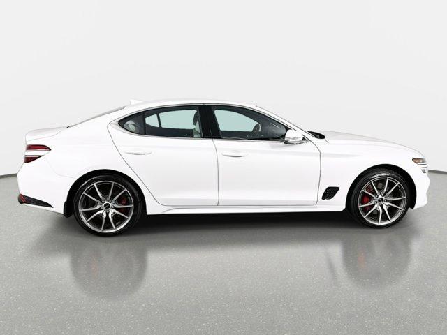 2025 GENESIS G70 Standard - Photo 8