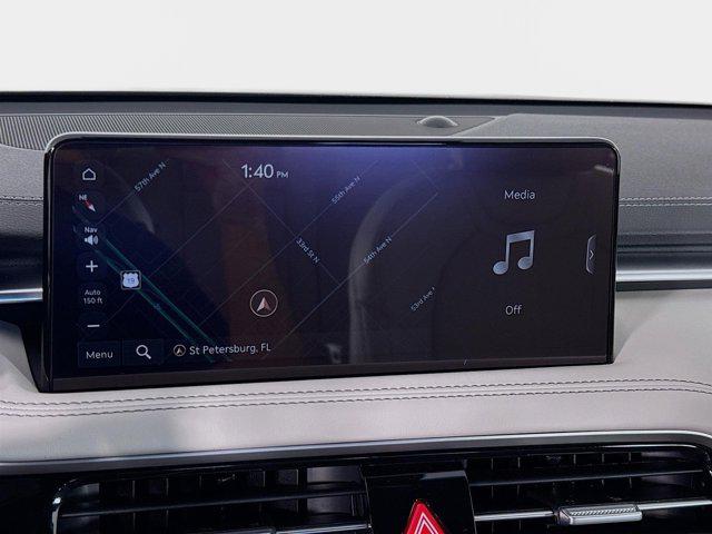 2025 GENESIS G70 Standard - Photo 15