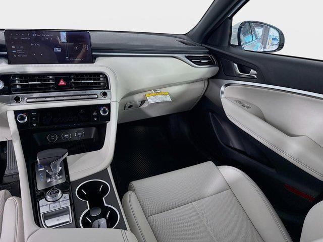 2025 GENESIS G70 Standard - Photo 24