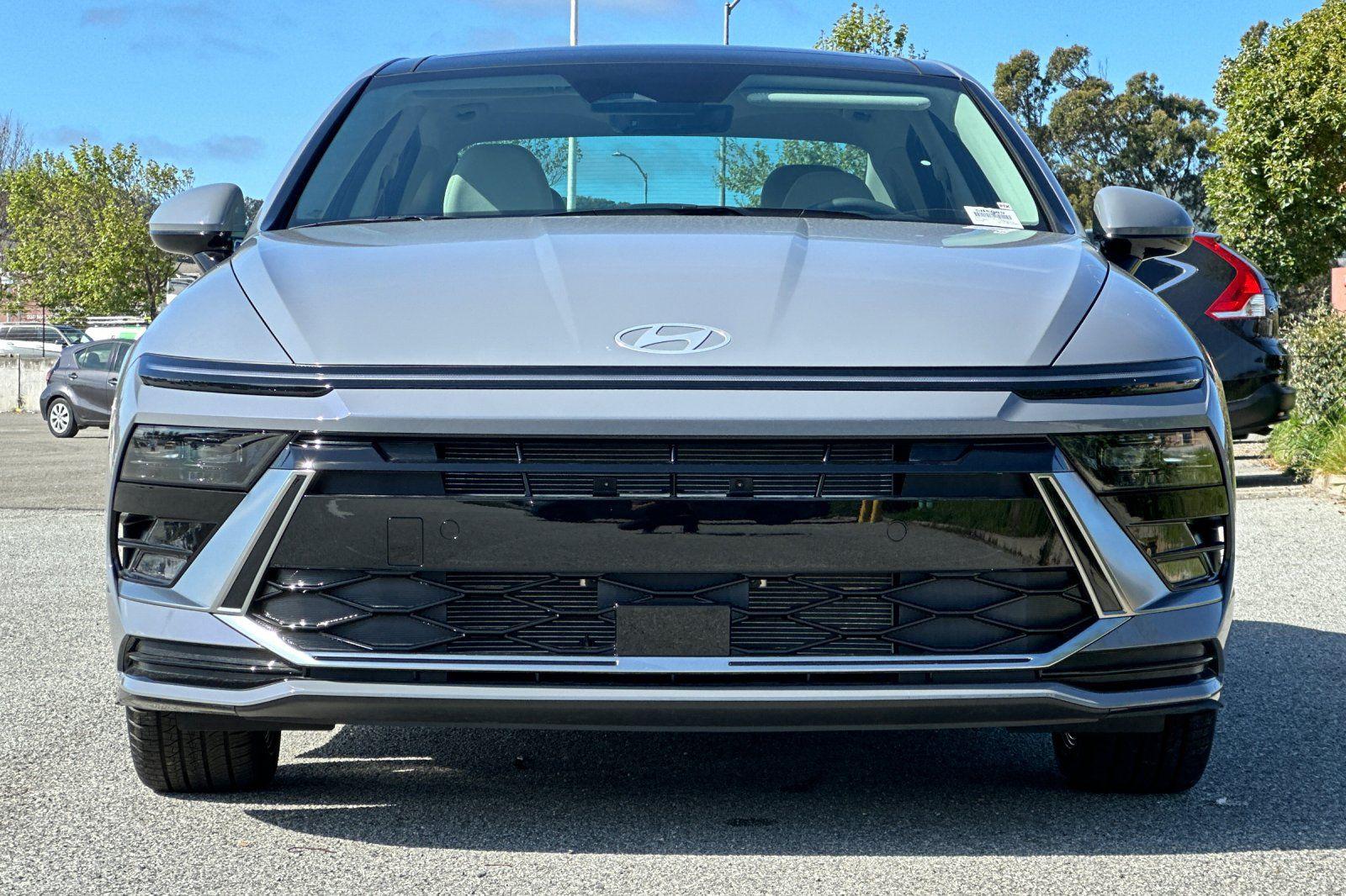 2025 Hyundai Sonata SEL - Photo 9