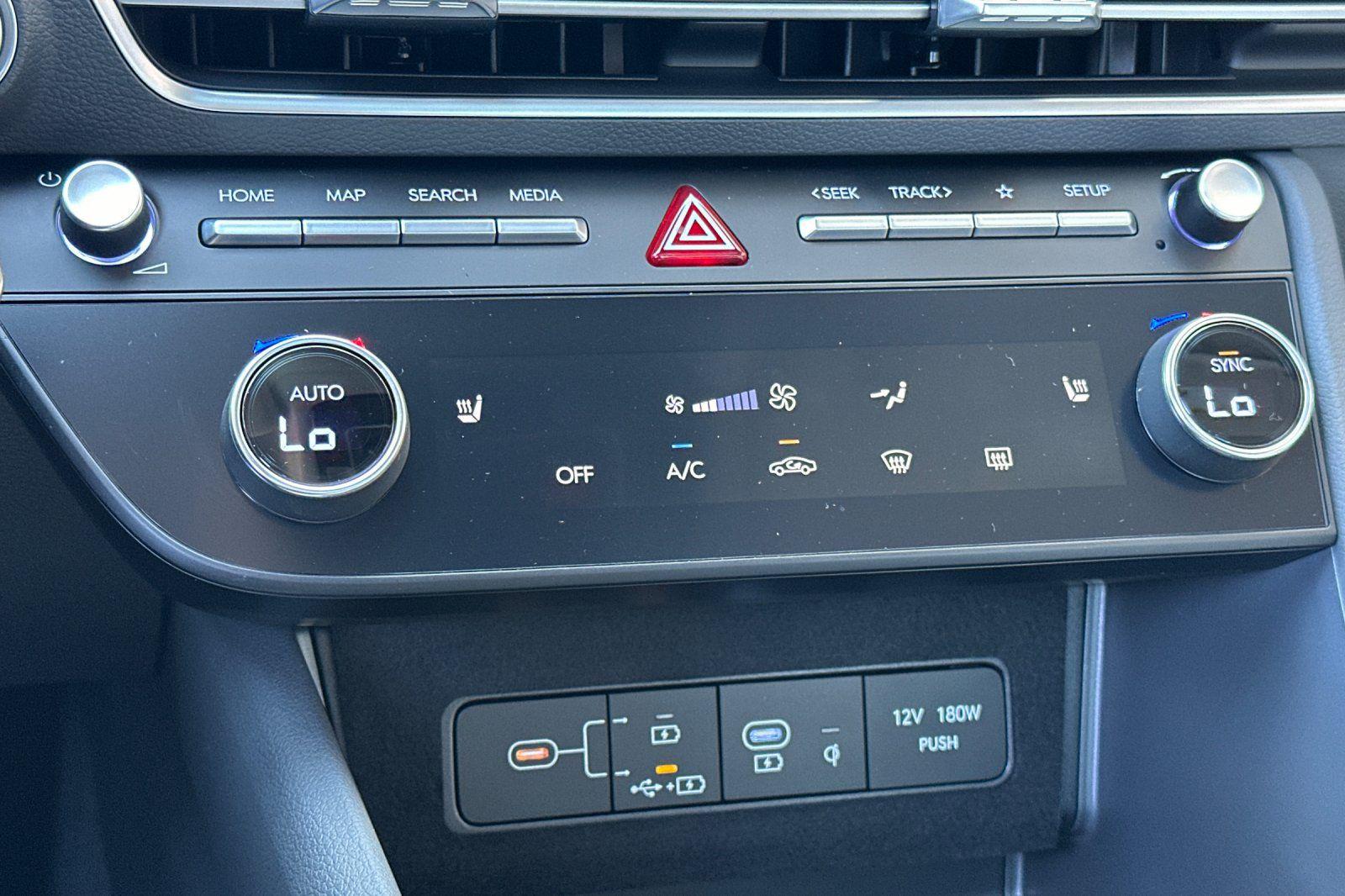 2025 Hyundai Sonata SEL - Photo 19