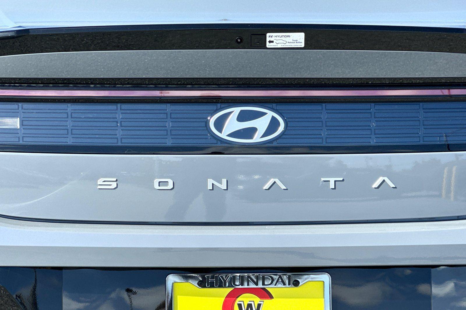 2025 Hyundai Sonata SEL - Photo 24