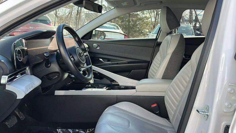 2023 Hyundai Elantra Limited