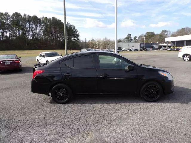 2018 Nissan Versa 1.6 S+