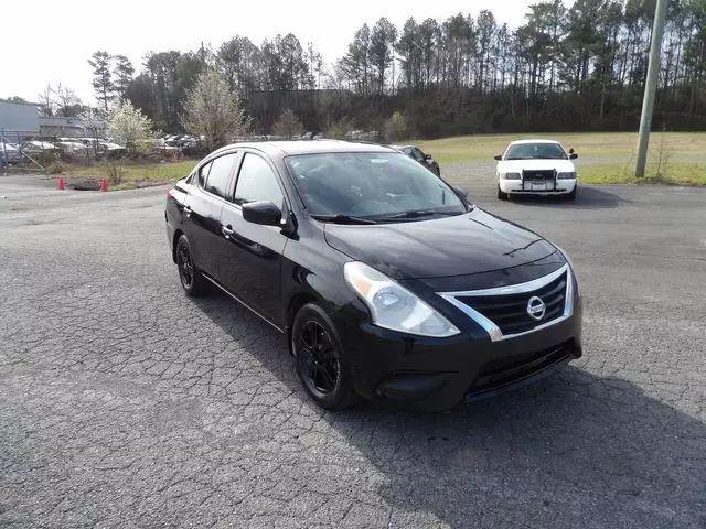 2018 Nissan Versa 1.6 S+