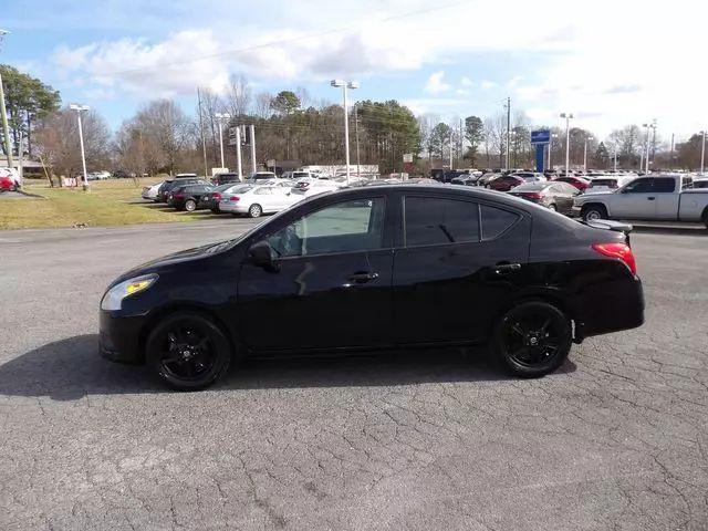 2018 Nissan Versa 1.6 S+