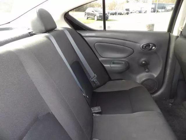 2018 Nissan Versa 1.6 S+