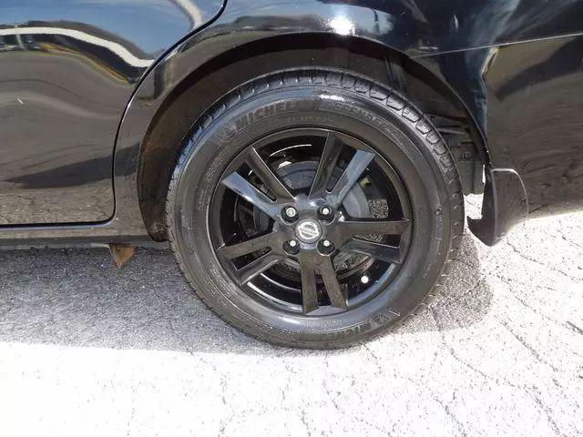 2018 Nissan Versa 1.6 S+