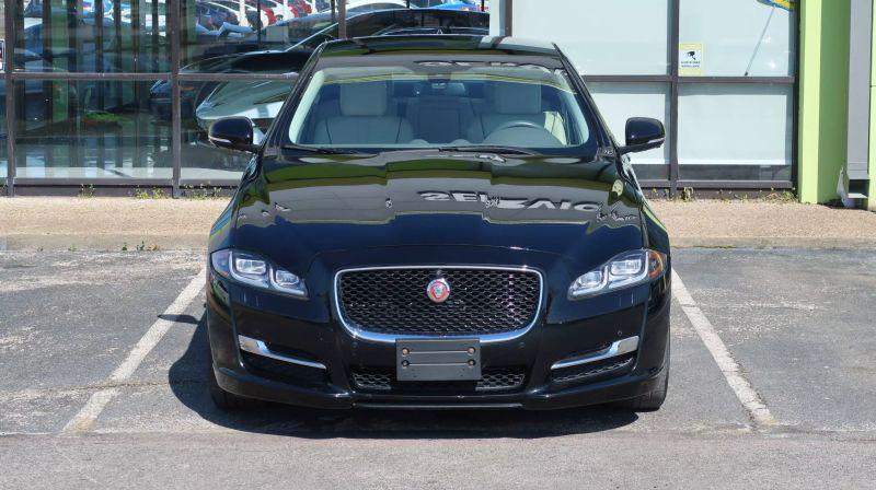 2017 Jaguar XJ R-Sport